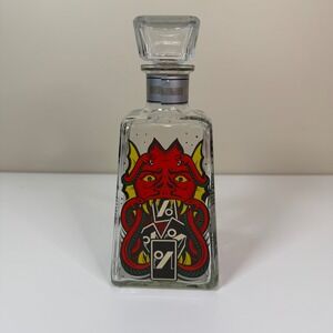1800 Essential Silver Tequila Bottle Limited Edition Studio Glass Decanter‎
